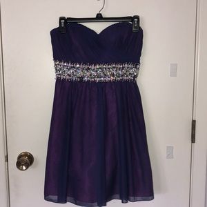 Strapless homecoming/prom dress